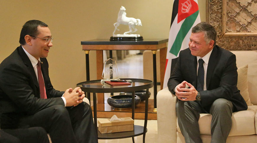 His Majesty King Abdullah meets with Romanian Prime Minister Victor Ponta in Amman on Sunday (Photo courtesy of Royal Court)