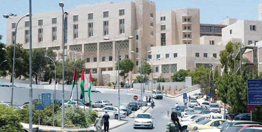 Founders of the Himmetna campaign called on citizens to take the initiative and support the rehabilitation of Al Bashir Government Hospital’s oncology department, on Sunday (Photo courtesy of Al Bashir Hospital’s Facebook page)