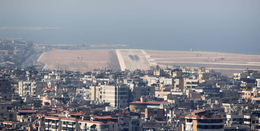A general view shows an airport runway and southern suburb of the Lebanese capital Beirut on August 25, 2024, amid escalations in the ongoing cross-border tensions between Hizbollah and Israel (AFP photo)