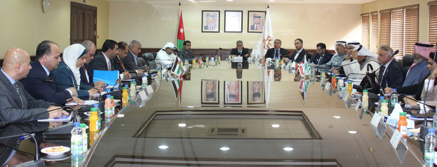 Minister of Industry, Trade and Supply Tareq Hammouri hosts a Kuwaiti economic delegation on Tuesday (Petra photo)