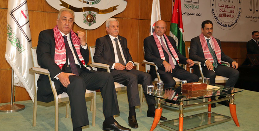   Senate President Faisal Fayez (2nd from right) attends a meeting of the Arab Lawyers Union on Saturday (Petra photo)