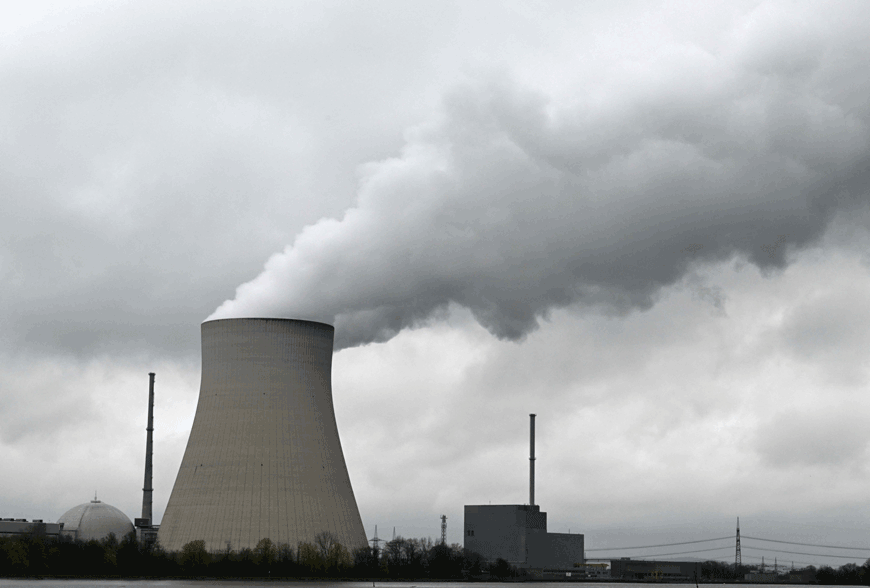 A photo taken on Saturday shows the nuclear power plant Isar in Essenbach near Landshut, southern Germany (AFP photo)