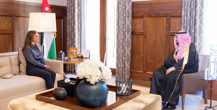 Her Majesty Queen Rania meets with Prince Abdul Aziz Bin Talal Bin Abdul Aziz Al Saud in Amman on Tuesday (Photo courtesy of Royal Court)