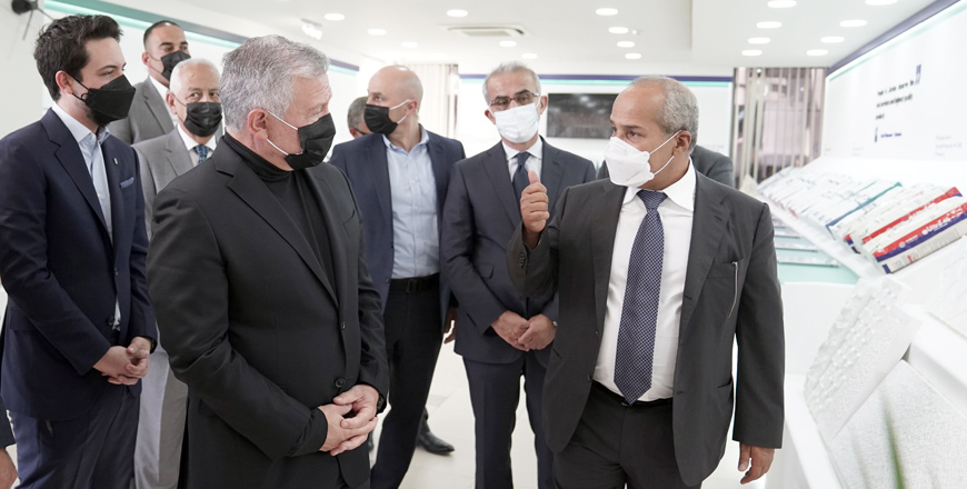 His Majesty King Abdullah, accompanied by HRH Crown Prince Hussein, visits Manaseer Industrial Complex in Qatraneh on Sunday (Photo courtesy of Royal Court)