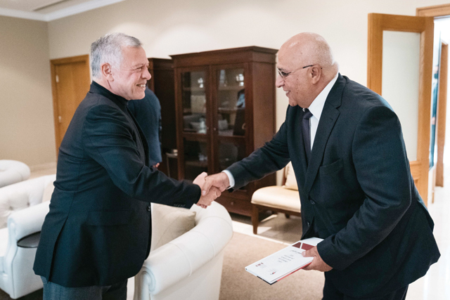 His Majesty King Abdullah meets Independent Election Commission Chief Commissioner Musa Maaytah on Monday (Photo courtesy of Royal Court)