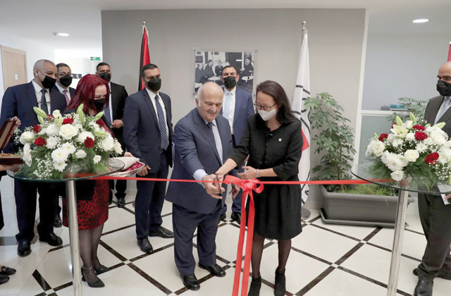 HRH Prince Hassan inaugurates the new headquarters of the International Committee of the Red Cross in Jordan on Wednesday (Petra photo)