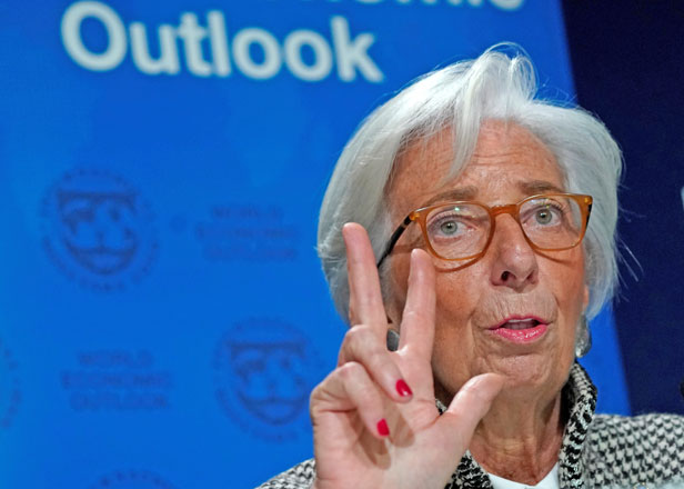 Christine Lagarde, managing director of the International Monetary Fund, attends a news conference on the world economic outlook during the World Economic Forum annual meeting in Davos, Switzerland, on Monday (Reuters photo)