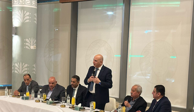 Minister of Investment Muthanna Gharaibeh on Wednesday announces that the ministry is implementing an integrated plan to streamline procedures for investors in coordination with stakeholders (Petra photo)