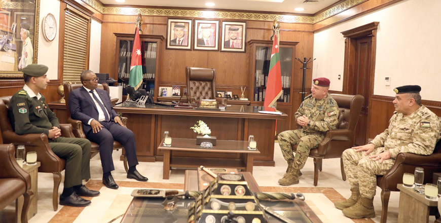 Guinea-Bissau President Umaro Sissoco Embaló visits the King Abdullah II Special Operations Training Centre on Monday (Petra photo)
