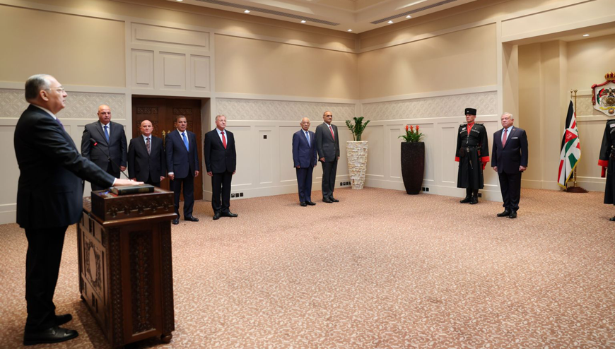 His Majesty King Abdullah swears in the chairman and board members of the Jordan Integrity and Anti-Corruption Commission at Al Husseiniya Palace on Sunday (Photo courtesy of Royal Court)