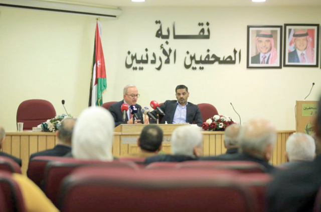 Former foreign minister of Jordan Marwan Muasher speaking during a seminar organised by the Jordan Press Foundation on Monday under the title: “Post Al Aqsa Flood Scenarios”  (Petra photo)