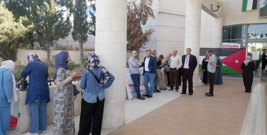 Workers at Prince Hamza Hospital during a two-hour protest on Sunday (Photo courtesy of Mohammad Amer)
