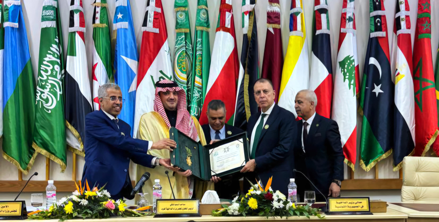 On behalf of His Majesty King Abdullah, Minister of Interior Mazen Faraya receives the Prince Naif Medal for Arab Security of the First Class award (Petra photo)