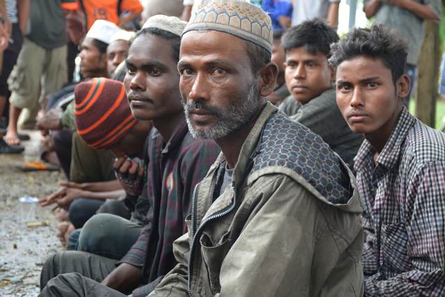 Suspected Rohingya people arrive in Idi Rayeuk, East Aceh, on Tuesday (AFP photo)