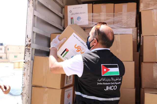 Naua will distribute 85,000 parcels in the upcoming days in cooperation with the Jordan Hashemite Charity Organisation and other charities (Photo courtesy of Naua Facebook page)
