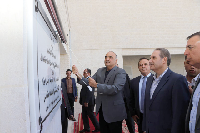 Prime Minister Bisher Khasawneh inaugurates the 150-bed Tafileh Public Hospital, which was built at a cost of JD45 million, on Saturday (Petra photo)