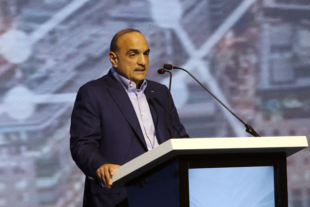 Prime Minister Bisher Khasawneh speaks during the inauguration of the 'A Year of Modernisation' forum at the Dead Sea on Friday (Petra photo)