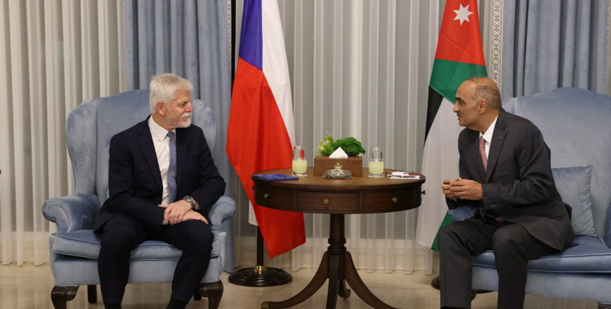 Prime Minister Bisher Khasawneh on Wednesday meets with Czech President Petr Pavel over means to enhance relations between the two countries (Petra photo)