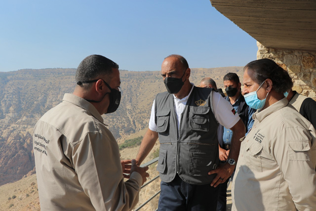 Prime Minister and Minister of Defence Bisher Al Khasawneh visits Dana Biosphere Reserve, located in Tafileh Governorate, 180km southwest of the capital, on Saturday (Petra photo)