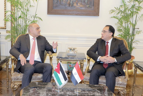 Prime Minister and Minister of Defence Bisher Al Khasawneh meets with his Egyptian counterpart Mustafa Madbouly in Cairo on Sunday (Petra photo)