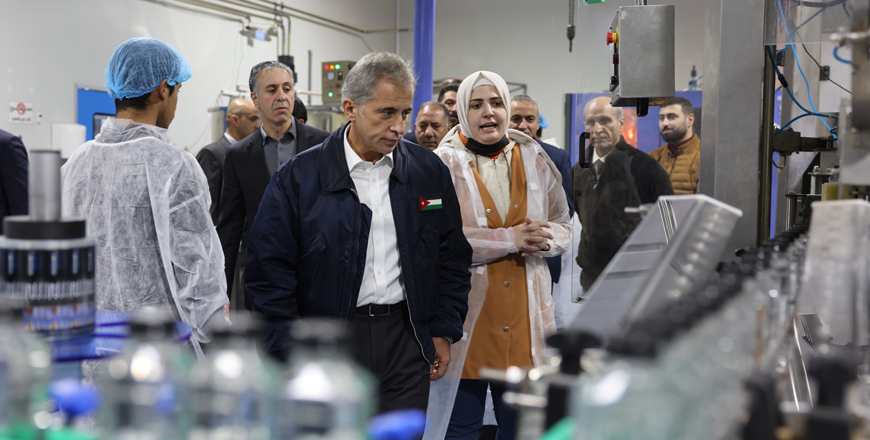 Prime Minister Jafar Hassan on Wednesday reiterates the government’s dedication to supporting investments in Salt Industrial Estate and facilitating their growth (Petra photo)