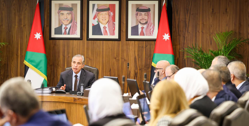 The Cabinet on Tuesday, in a session chaired by Prime Minister Jafar Hassan, approves a series of legislative, economic, and administrative decisions (Petra photo)