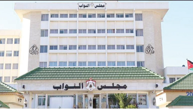 The Lower House on Tuesday continued its deliberations over the government's policy statement for the sixth day before a vote of confidence in the Cabinet of Prime Minister and Minister of Defence Bisher Al Khasawneh (Petra photo)