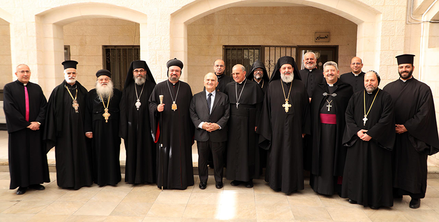 Prince Hassan conveys his holiday greetings to the Christian community in Jordan (Petra photo)