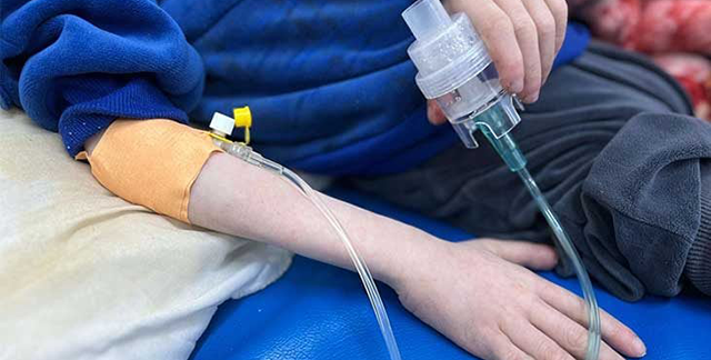 Jordan’s private hospitals receive 22 children from the Gaza Strip for medical treatment (Petra photo)