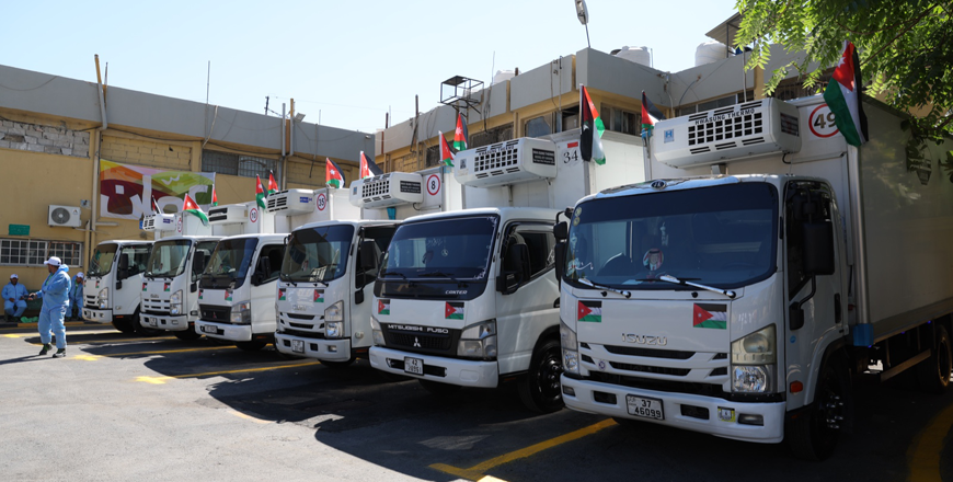 The Royal Hashemite Court on Saturday distributes meat from sacrificed sheep to more than 6,000 families across various regions of the Kingdom, in celebration of the birth of HRH Princess Iman Bint Hussein, granddaughter of King Abdullah (Petra photo)