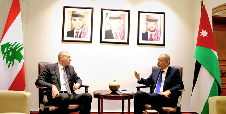 Deputy Prime Minister and Foreign Minister Ayman Safadi meets on Monday with his Lebanese counterpart Youssef Raggi  (Petra photo)