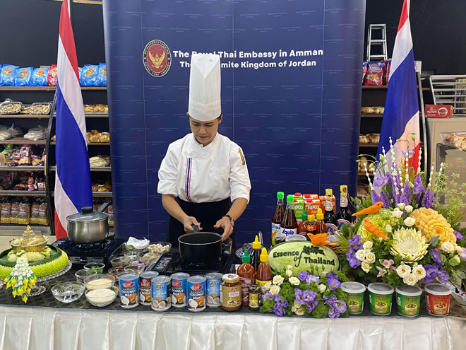 The Royal Thai Embassy in Jordan on Sunday launched the ‘Thai Food Weeks’ at Family’s Basket Hypermarket in Amman (Photo by Mays Ibrahim Mustafa)