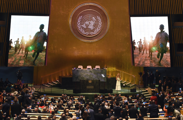 UNICEF and Goodwill Ambassador Shakira sings at the United Nations’ Sustainable Development Summit at the United Nations General Assembly in New York on Friday (AFP photo)