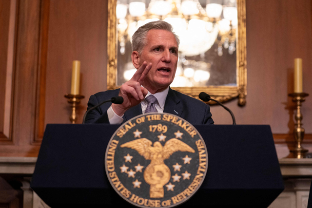 US House Speaker Kevin McCarthy speaks with members of the media on Saturday in Washington, DC (AFP photo)