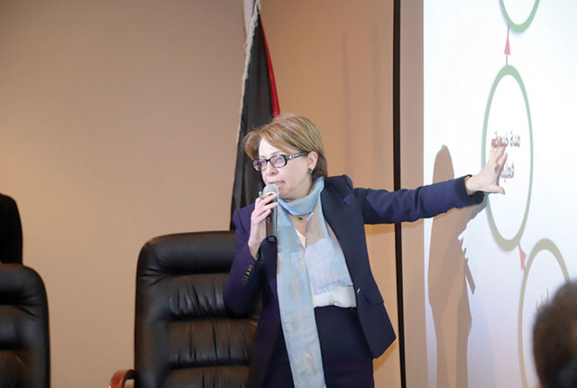   Civil Service Bureau Secretary General Badriya Balbisi speaks at a meeting with human resources officials in governmental institutions and departments on Sunday (Petra photo)
