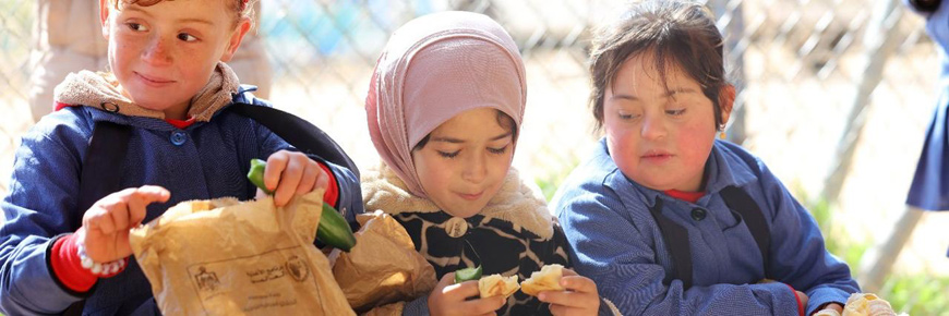 The World Food programme provides around 420,000 of the most vulnerable Jordanian and refugee children with nutritious snacks during their school day every year (Photo courtesy of WFP Jordan Twitter handle)