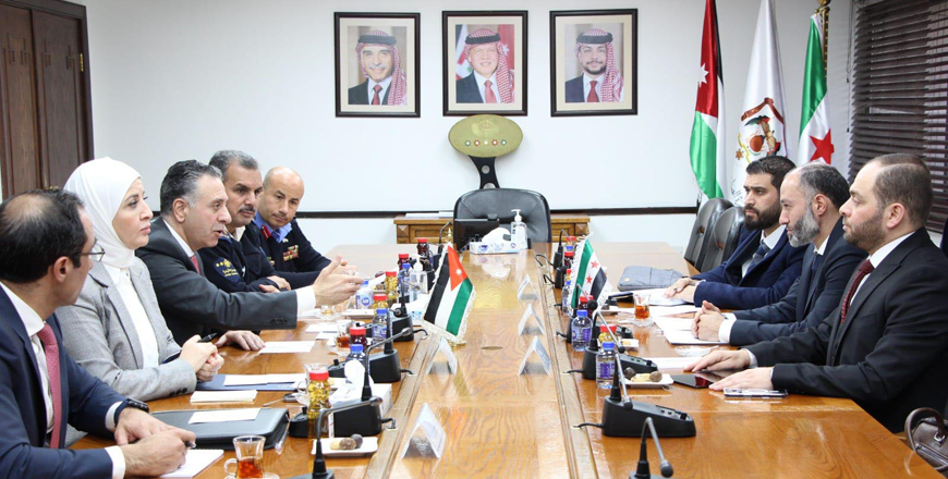 Minister of Industry, Trade and Supply Yarub Qudah says on Sunday that the Jordanian-Syrian Joint Free Zone will resume operations on Monday (Petra photo)