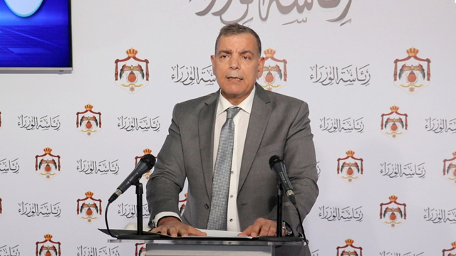 Health Minister Saad Jaber speaks during a press briefing at the Prime Ministry on  Sunday (Petra photo)