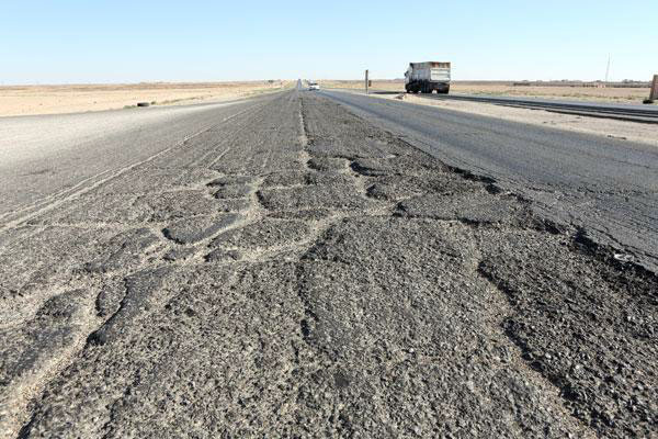 The Desert Highway is a vital route for the Kingdom, being the main highway leading to Aqaba’s port and connecting the Kingdom with Saudi Arabia (JT file photo)