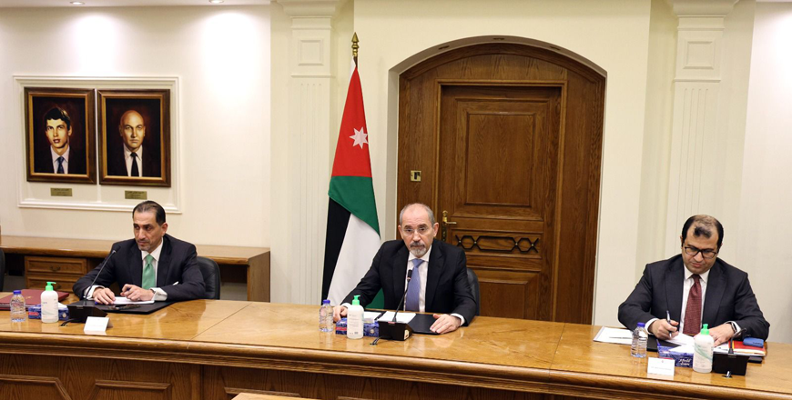   Deputy Prime Minister and Minister of Foreign Affairs and Expatriates Ayman Safadi during a meeting with the European Parliament's Delegation for Relations with the Mashreq Countries (Photo courtesy of the Ministry of Foreign Affairs and Expatriates)