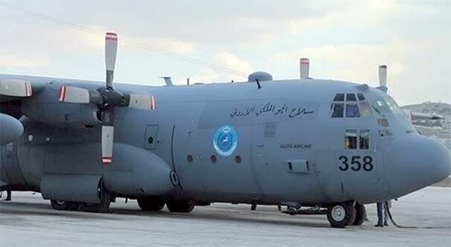 The Jordan Hashemite Charity Organisation, through the humanitarian and relief aid cell of the Jordan Armed Forces-Arab Army, and in coordination with the Foreign Ministry, on Wednesday dispatches two planes of relief and humanitarian aid to support residents of the Gaza Strip (Petra photo)