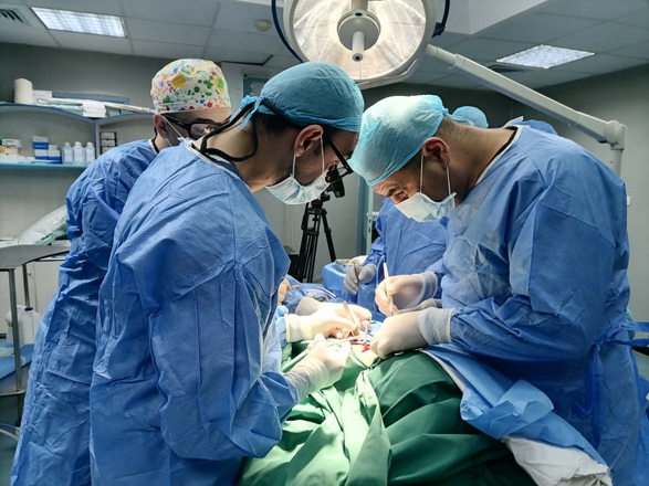 Doctors at Jordan’s field hospital in Gaza conduct a surgery on a child in this photo released on Wednesday (Petra photo)