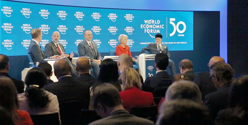Prime Minister Omar Razzaz speaks during a session at the Davos-held 2020 World Economic Forum on Wednesday (Petra photo)