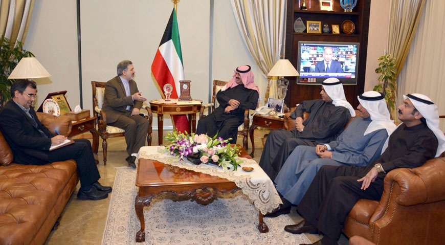 A photo released by the Kuwaiti news agency KUNA shows Kuwaiti Deputy Foreign Minister Khaled Sulaiman Al Jarallah (centre right) meeting with Iran’s Ambassador Ali Reda Enayeti (centre left) at Kuwait’s foreign ministry on Tuesday. Kuwait handed Iran a letter in protest to the attack against the Saudi Arabia embassy in Tehran on January 2 during demonstrations against the execution of prominent Shiite cleric Nimr Al Nimr by Saudi authorities (AFP photo)