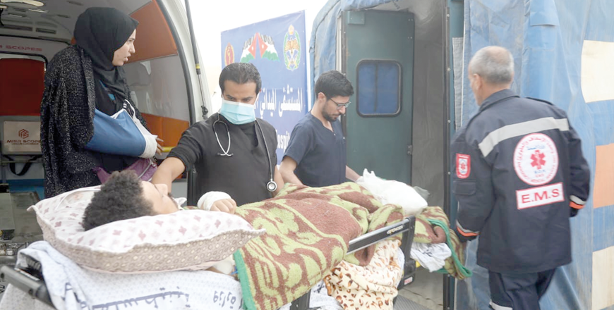 Jordanian Field Hospital/2 in Khan Younis, southern Gaza, receives injured Palestinians from the Israeli bombardment in the besieged coastal enclave (JAF Photo)