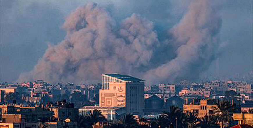 A photo taken from Rafah shows smoke billowing during Israeli bombardment over Khan Yunis in the southern Gaza Strip on Saturday, amid the ongoing Israeli war on Gaza (AFP photo)