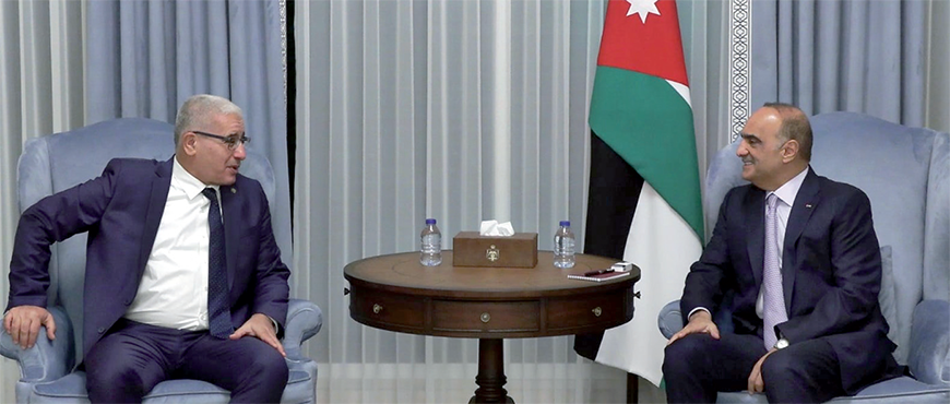 Prime Minister Bisher Khasawneh meets with President of the People's National Assembly of Algeria Brahim Boughali (Petra photo)