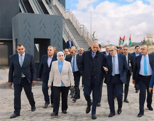 Prime Minister Bisher Khasawneh on Monday checks on the progress of the Bus Rapid Transit (BRT) project and stations linking Amman and Zarqa (Petra photo)