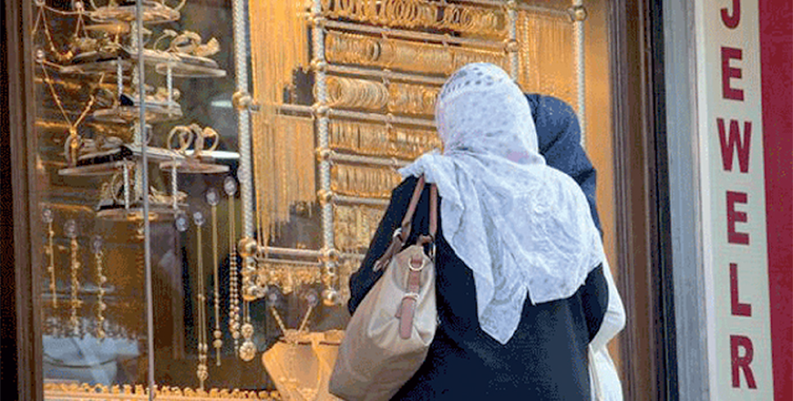 Stakeholders says that the demand for gold has tremendously declined, continuing its downward trend amid turbulent economic and geopolitical developments (Petra photo)