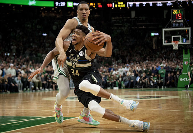 Boston Celtics’ Grant Williams  fouls Milwaukee Bucks’ Giannis Antetokounmpo during Game Five of the Eastern Conference Semifinals in Boston, Massachusetts, on Wednesday (AFP photo by Maddie Malhotra)